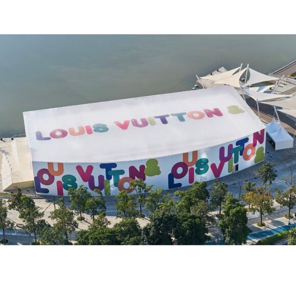 Louis Vuitton & Collaboration‎ Exhibition City Tote Canvas Limited Edition NEW! - Picture 7 of 9